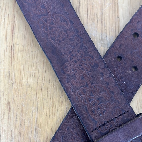Gap floral embossed Brown Leather Belt with Brass Buckle M - Picture 10 of 12